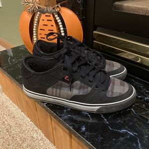 Globe Mens Skate Shoes Size 9